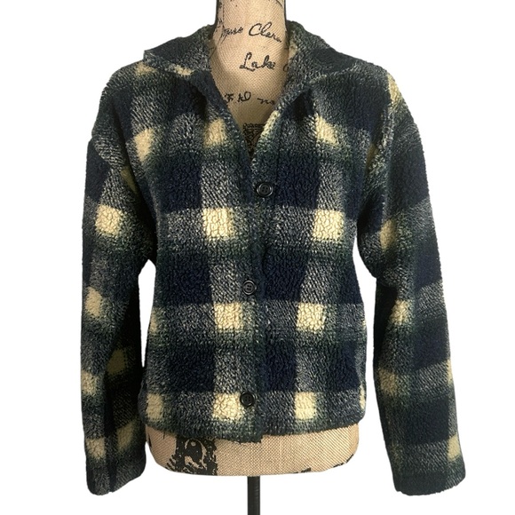 VTG Palmetto’s Cropped Plaid Teddy Jacket - Picture 2 of 15